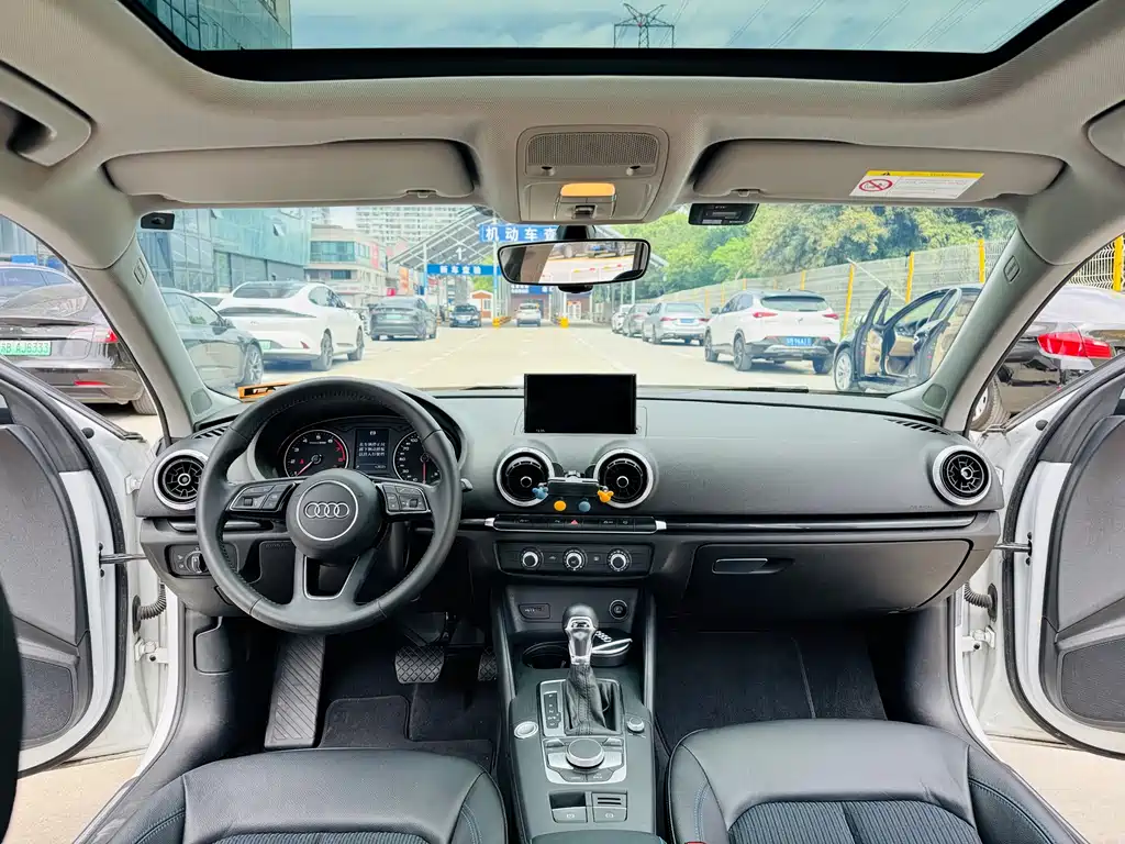Audi A3 2018 30th anniversary model Sportback 35 TFSI fashionable model купить на сайте DeffCars