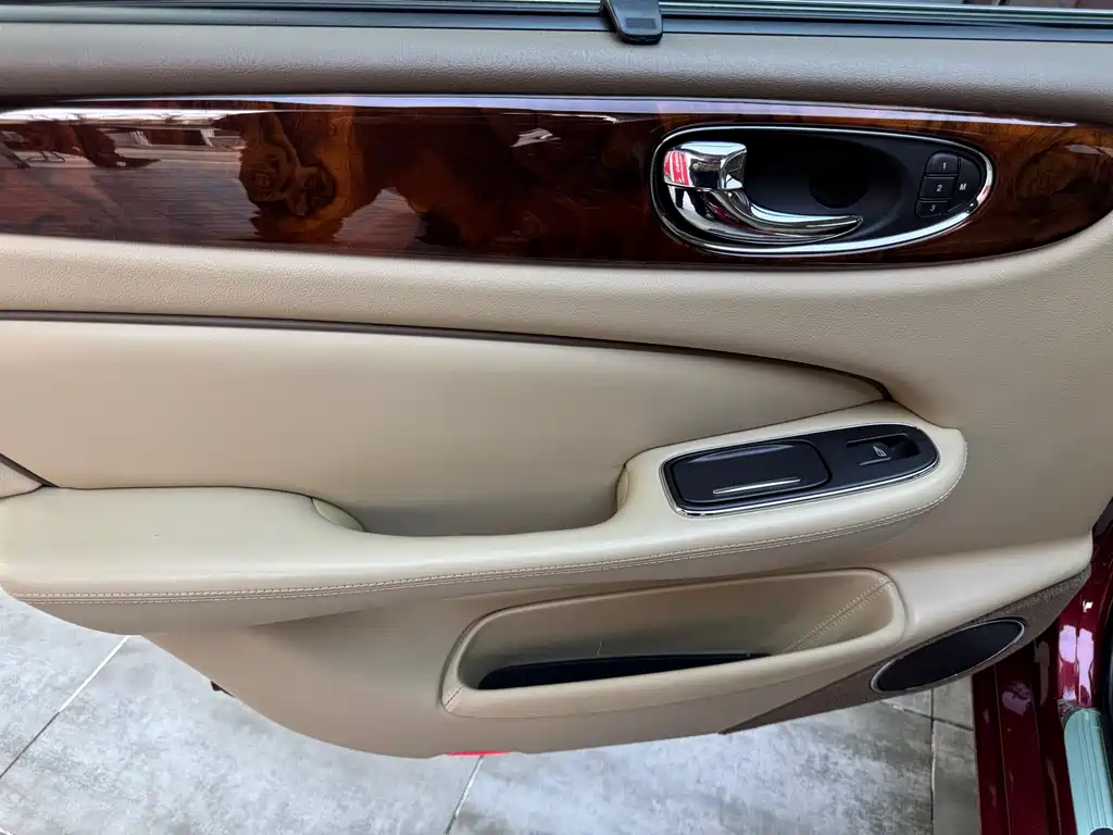 Jaguar XJ 2007 XJ6L 3.0 Royal Extended Edition купить на сайте DeffCars