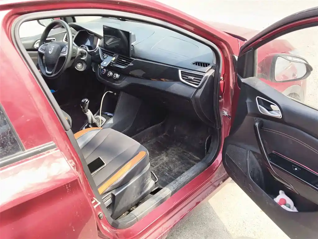 Baojun 310 2016 1.2L manual fashion model купить на сайте DeffCars
