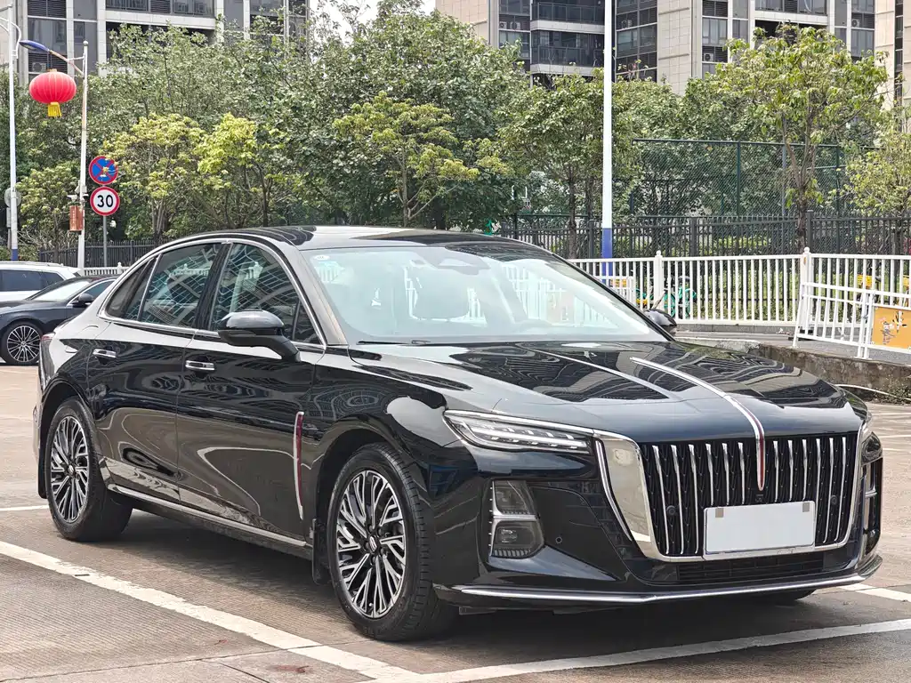 Hongqi H5 2025 2.0T automatic Qichang version купить на сайте DeffCars