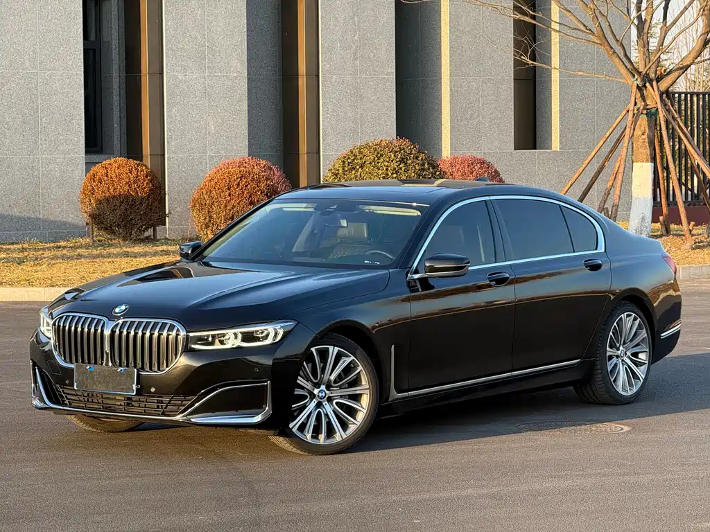 BMW 7 Series 2021 740Li Leading Luxury Package купить на сайте DeffCars