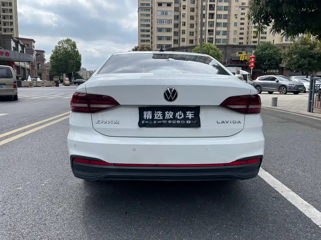 Lavida 2023 facelift 1.5L automatic Deyi version купить на сайте DeffCars