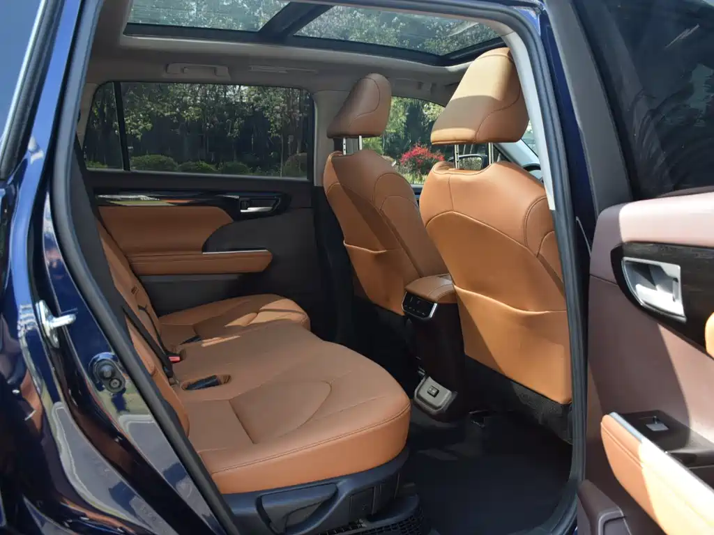 Highlander 2022 dual engine 2.5L four-wheel drive premium version 7 seats купить на сайте DeffCars
