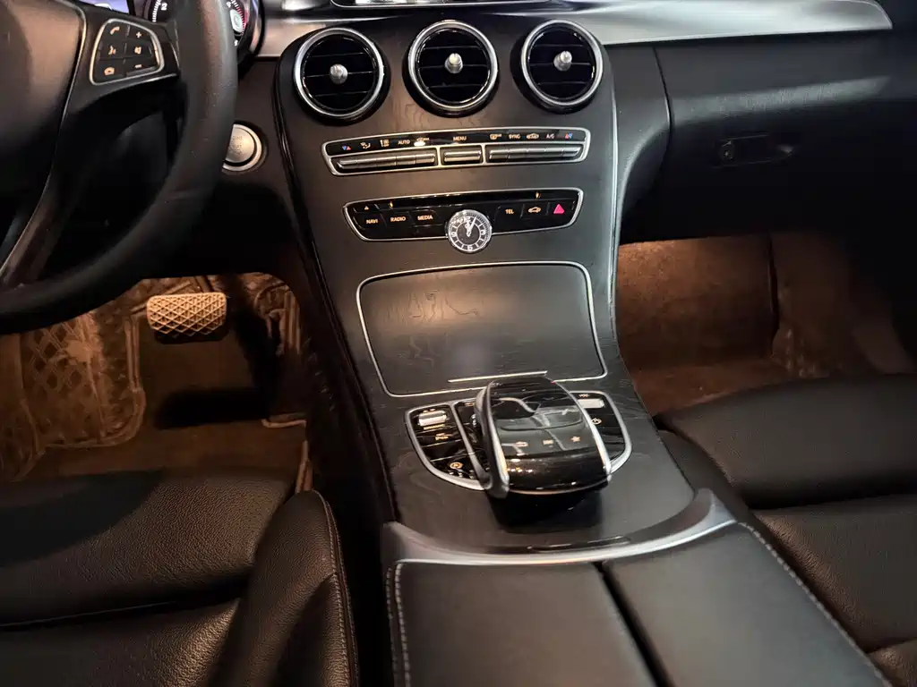 Mercedes-Benz C-Class 2017 facelift C 200 L sports version купить на сайте DeffCars