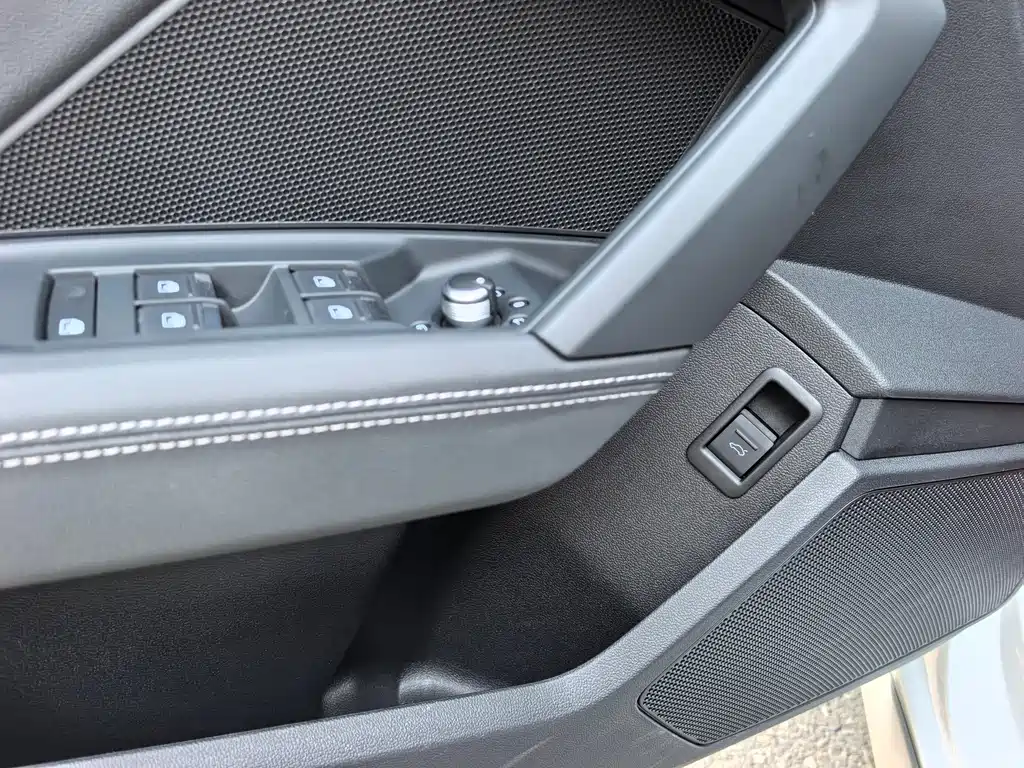 Audi A3 2023 facelift Sportback 35 TFSI stylish and sporty купить на сайте DeffCars