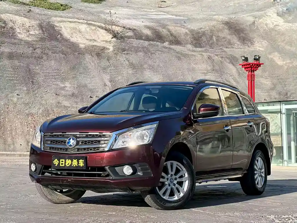 Venucia T70 2015 2.0L Manual Ruiqu Edition купить на сайте DeffCars