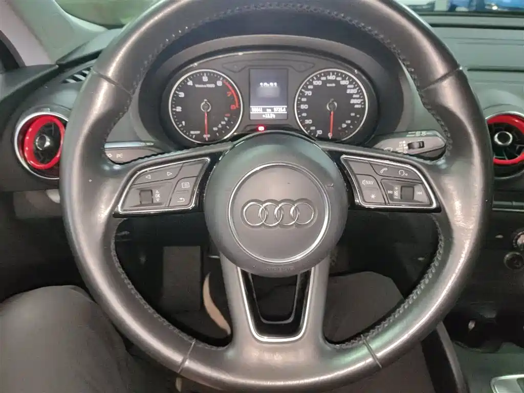 Audi A3 2018 30th Anniversary Model Sportback 35 TFSI Enterprising купить на сайте DeffCars