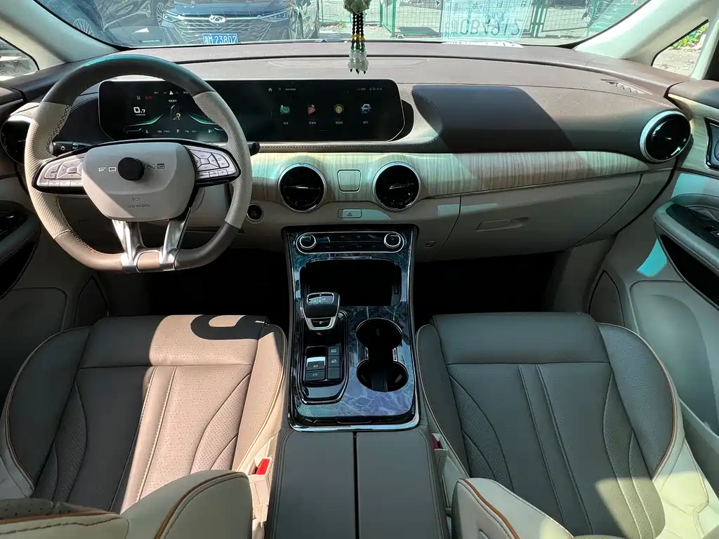 Fengxing Yacht 2022 1.5T DCT Wave Chasing Edition купить на сайте DeffCars