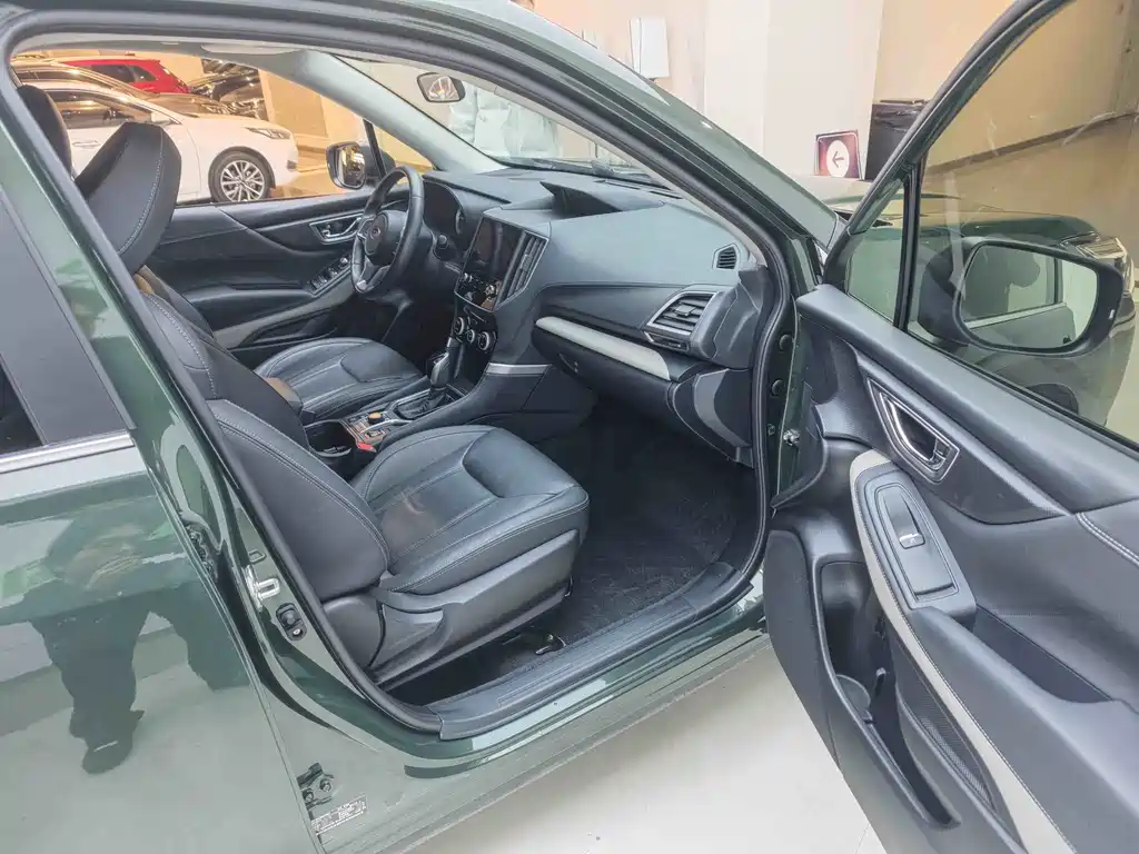 Forester 2022 2.0i AWD Deluxe Edition EyeSight купить на сайте DeffCars