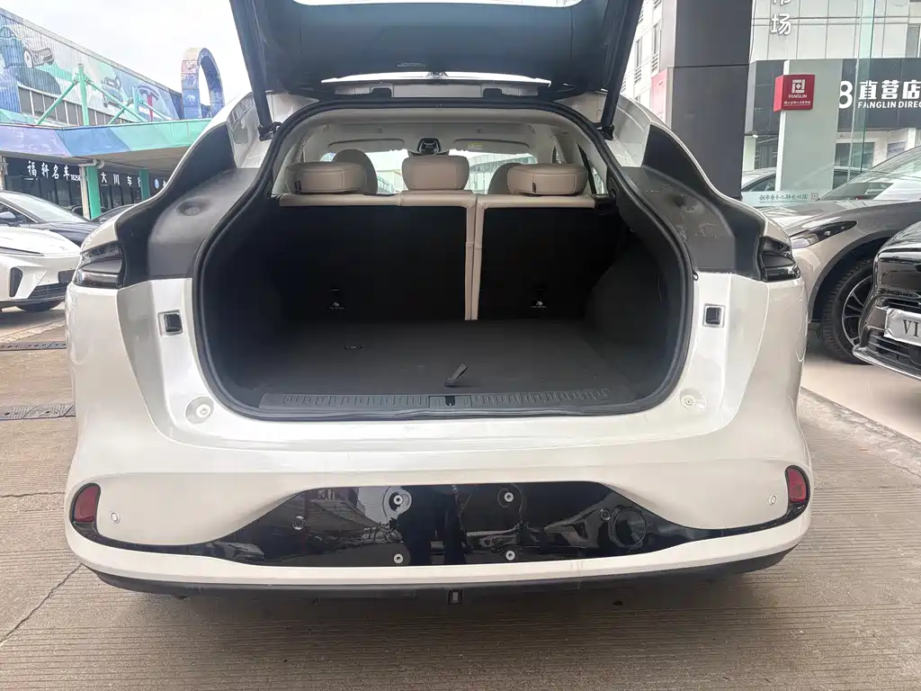 Zhiji LS6 2023 Max Standard Edition купить на сайте DeffCars