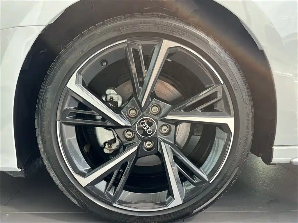 Audi A3 2024 Sportback 35 TFSI stylish and sporty купить на сайте DeffCars