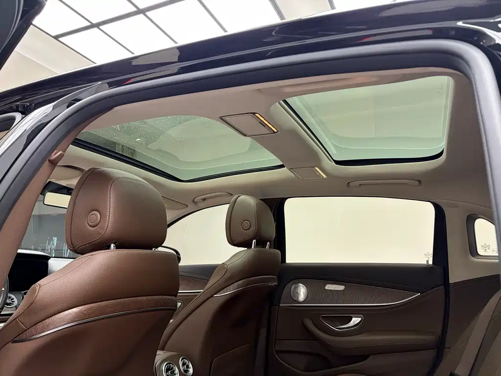 Mercedes-Benz E-Class 2021 E 260 L купить на сайте DeffCars