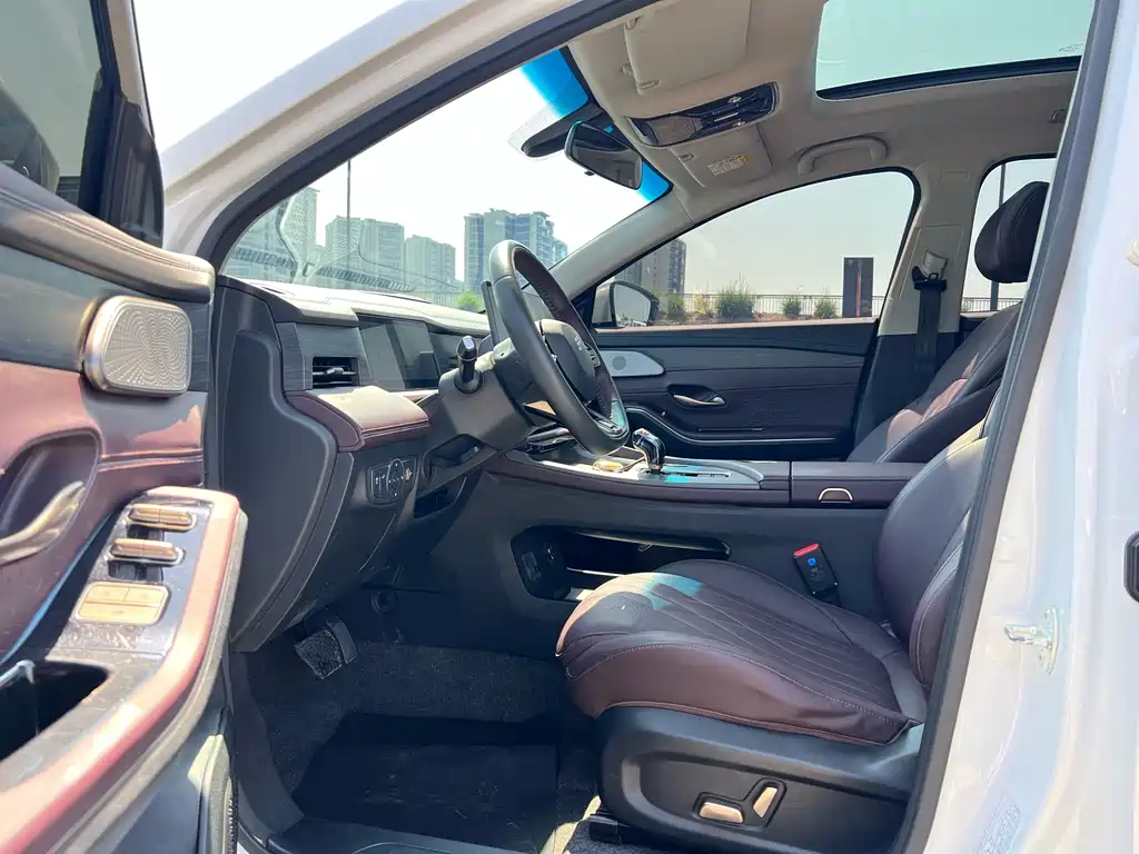 Jietu X90 PRO 2024 1.6T DCT Deluxe Edition 7 seats купить на сайте DeffCars