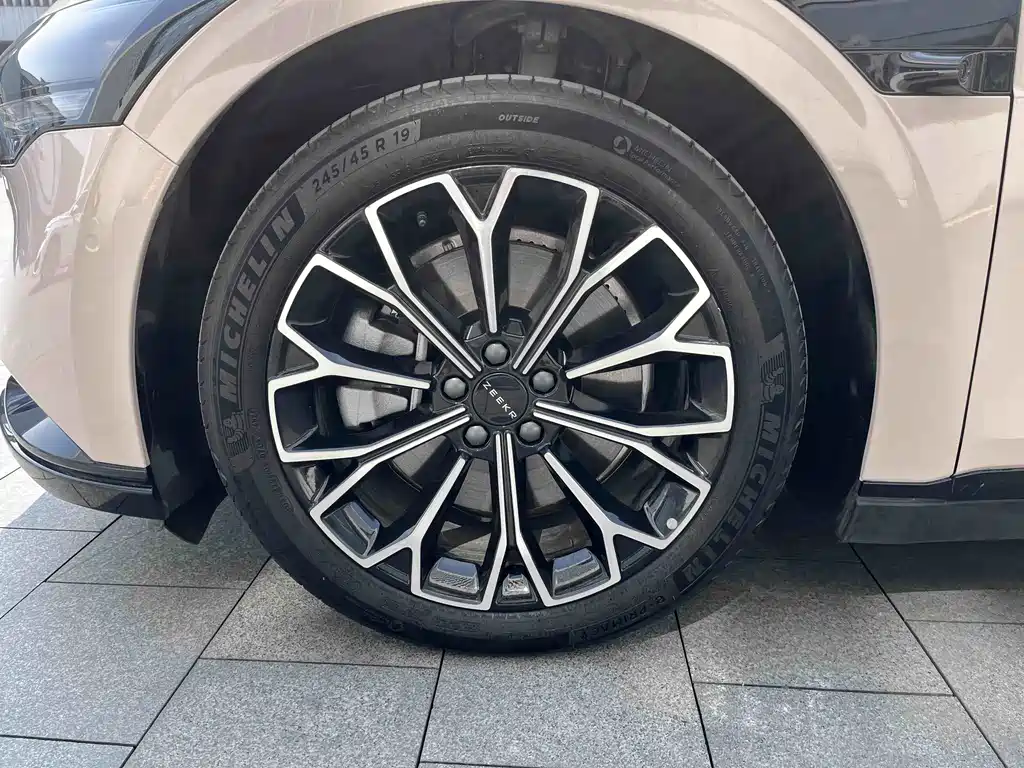 Jikrypton 007 2025 rear-wheel drive smart driving version 75kWh купить на сайте DeffCars