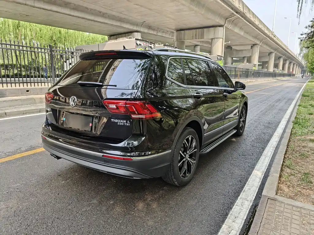 Tiguan L 2020 330TSI automatic two-wheel drive smart luxury version National VI купить на сайте DeffCars