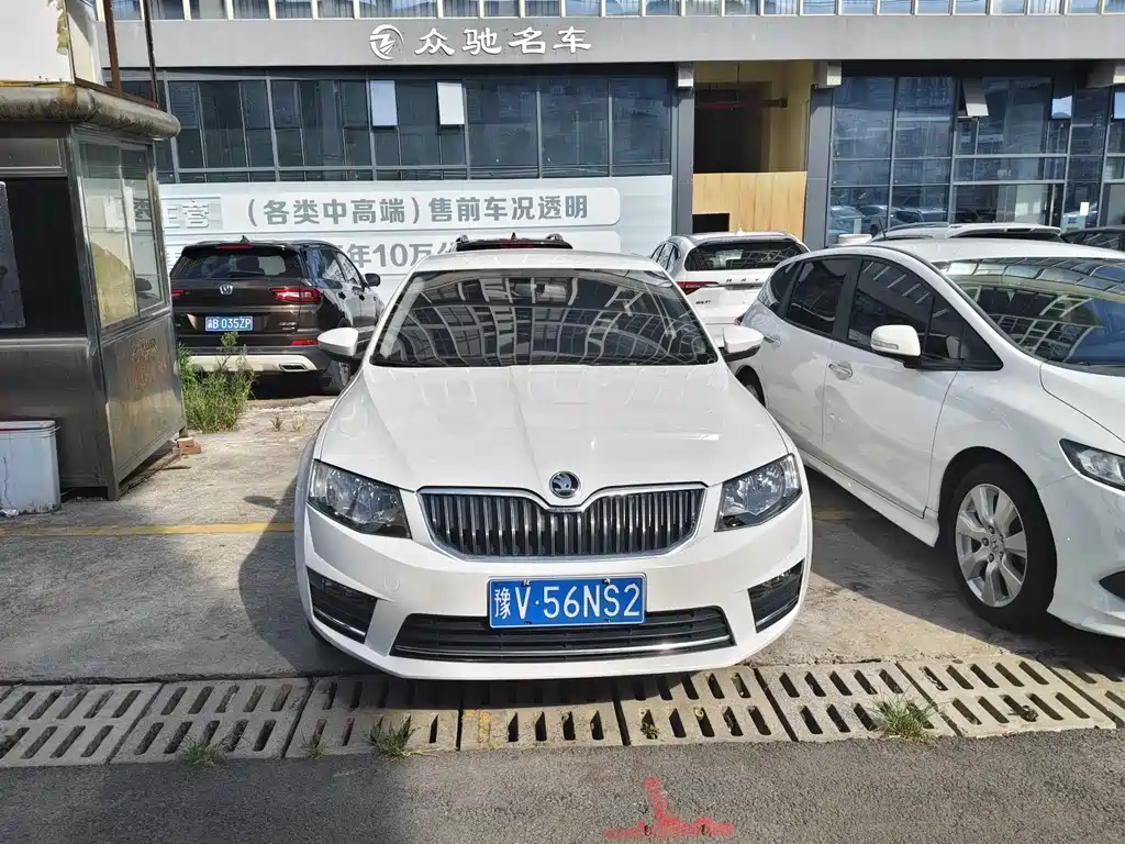 Octavia 2017 Classic 1.6L Automatic Comfort Edition купить на сайте DeffCars