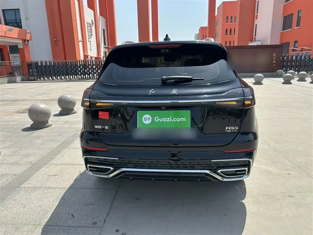 Hongqi HS5 2023 2.0T Qixiang Pro version купить на сайте DeffCars