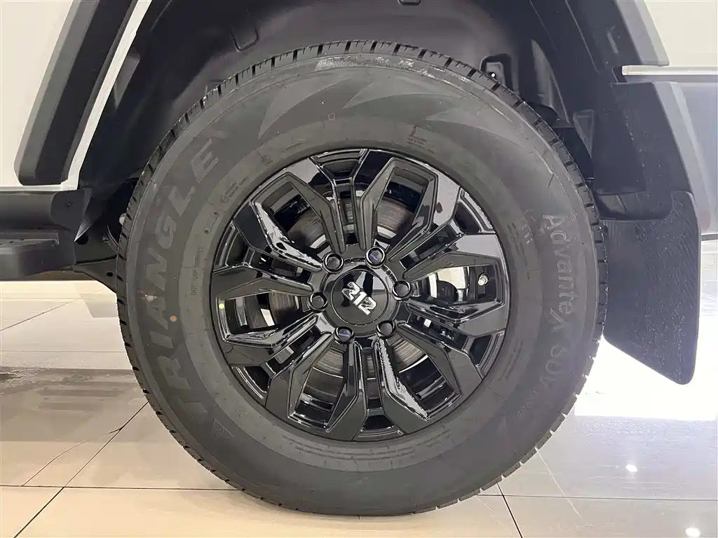 212 T01 2024 2.0T Explorer купить на сайте DeffCars