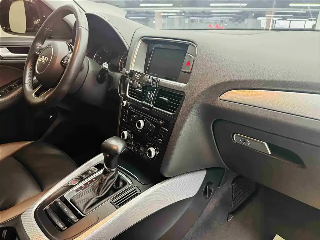 Audi Q5 2017 Plus 40 TFSI Technology купить на сайте DeffCars