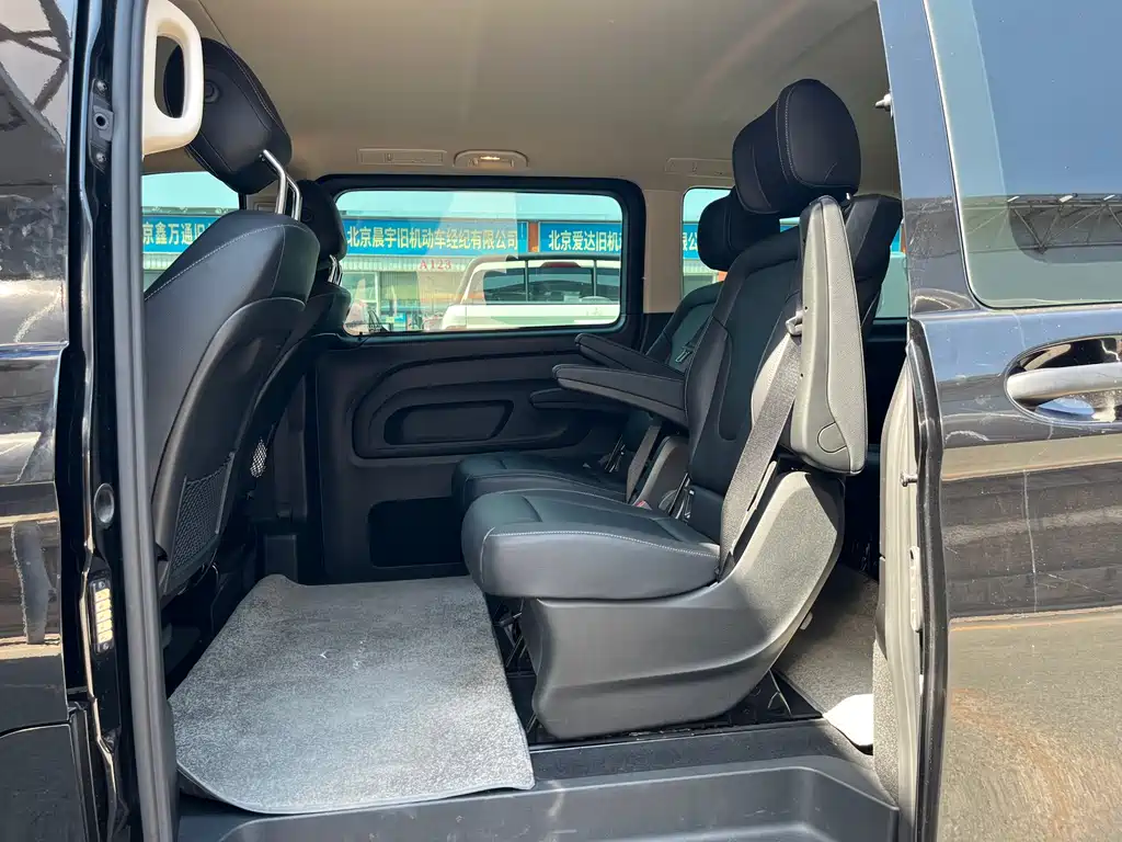 Vito 2024 2.0T Business Edition 7 seats купить на сайте DeffCars