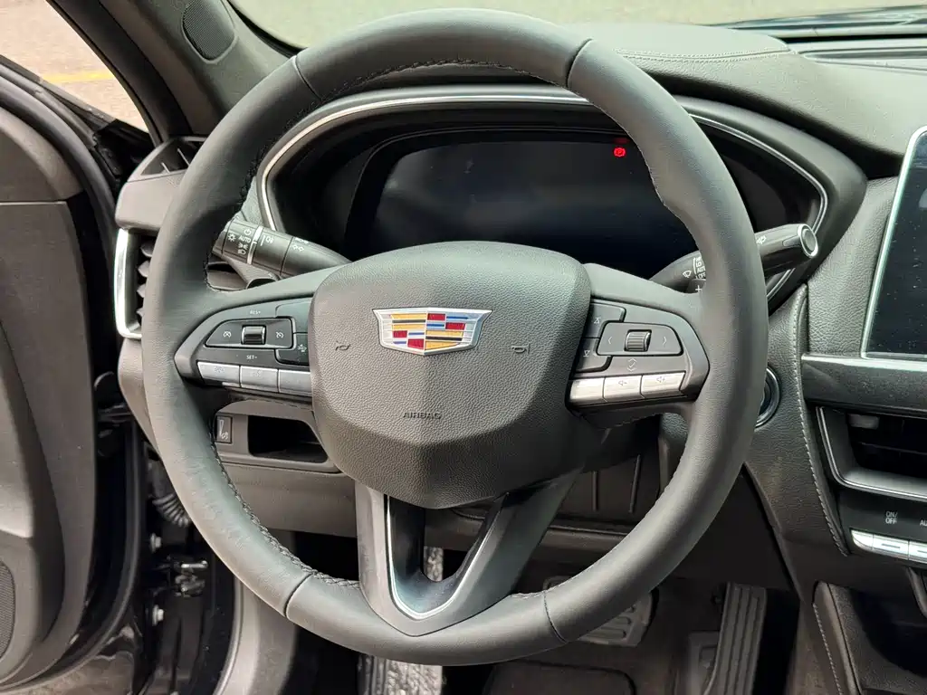 Cadillac CT5 2023 28T luxury model (standard version) купить на сайте DeffCars