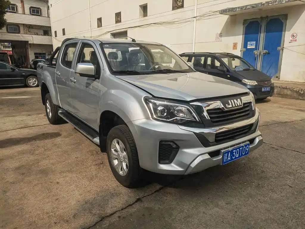RE-MAX 2023 2.5T diesel manual two-wheel drive heroic version long axis купить на сайте DeffCars
