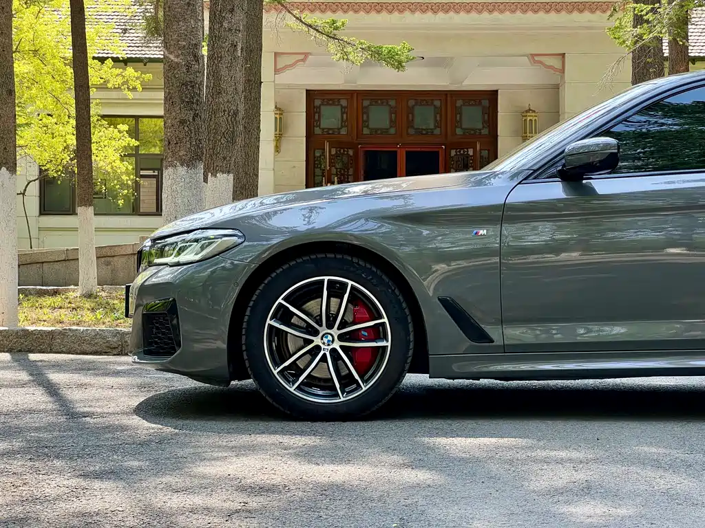 BMW 5 Series Imported 2022 525i M Sports Package купить на сайте DeffCars
