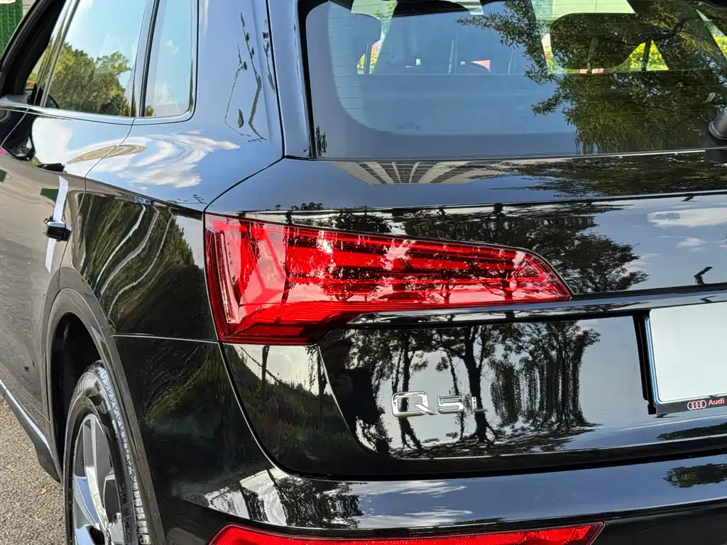 Audi Q5L 2024 40 TFSI luxury and dynamic model купить на сайте DeffCars