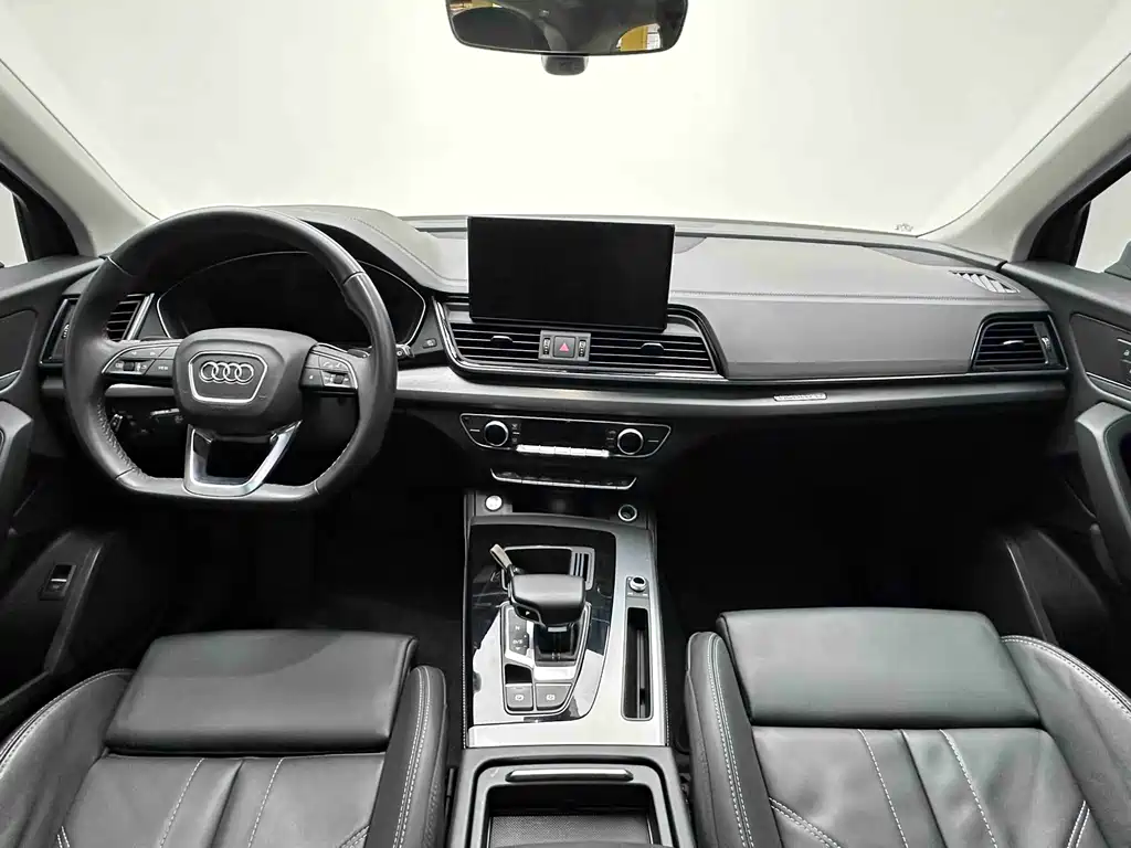 Audi Q5L 2021 40 TFSI Fashionable and Dynamic купить на сайте DeffCars