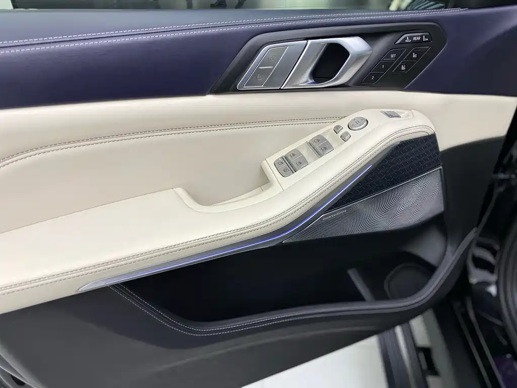 BMW X7 2020 xDrive M50i купить на сайте DeffCars