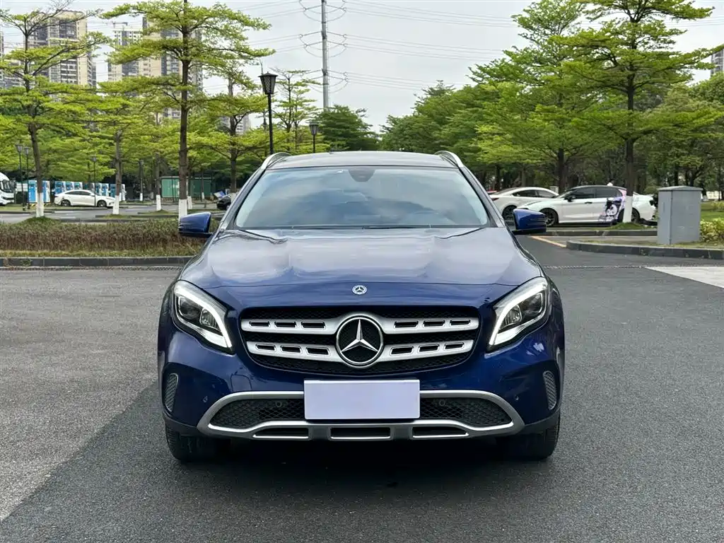 Mercedes-Benz GLA 2018 GLA 200 Fashion Model купить на сайте DeffCars