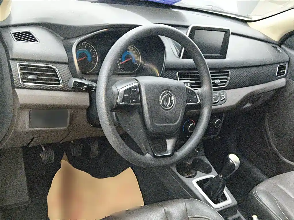 Fengguang 330 2019 model 1.5L 330S manual comfort type National VI купить на сайте DeffCars