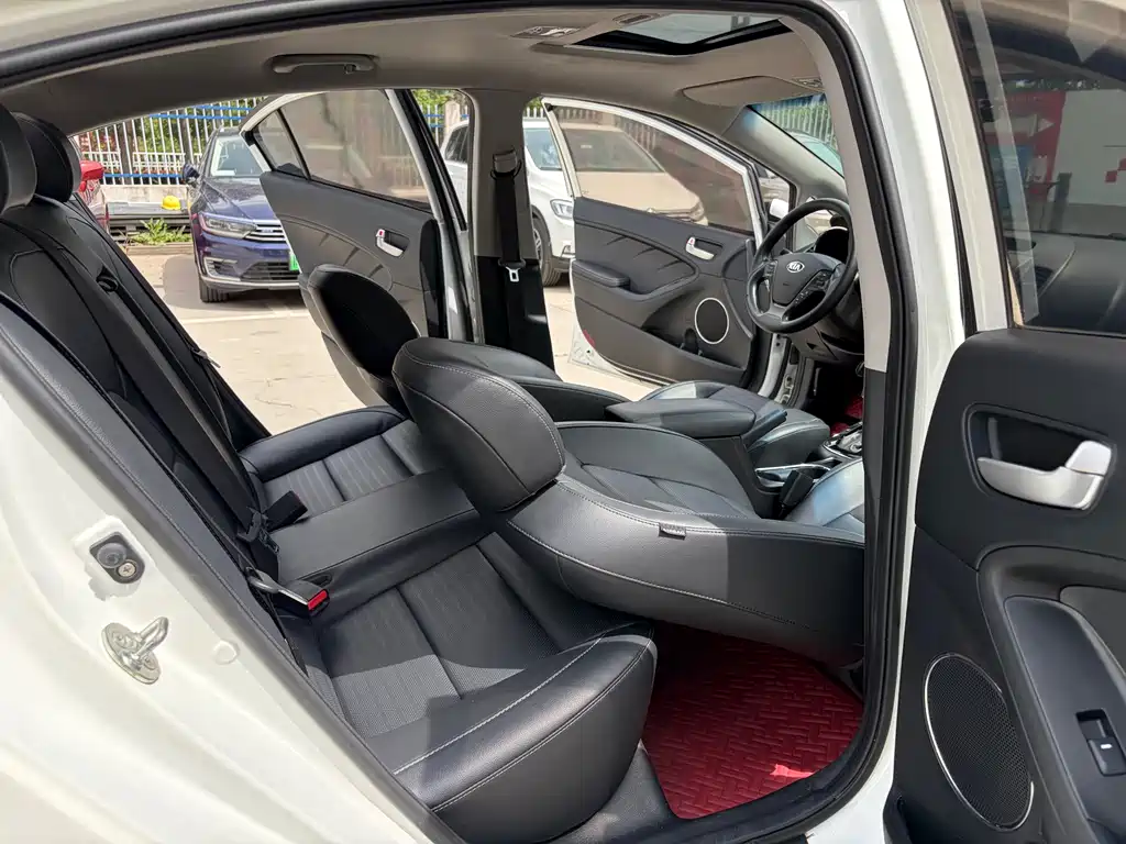 Kia K3 2017 1.6L Automatic 15th Anniversary Special Edition GLS купить на сайте DeffCars