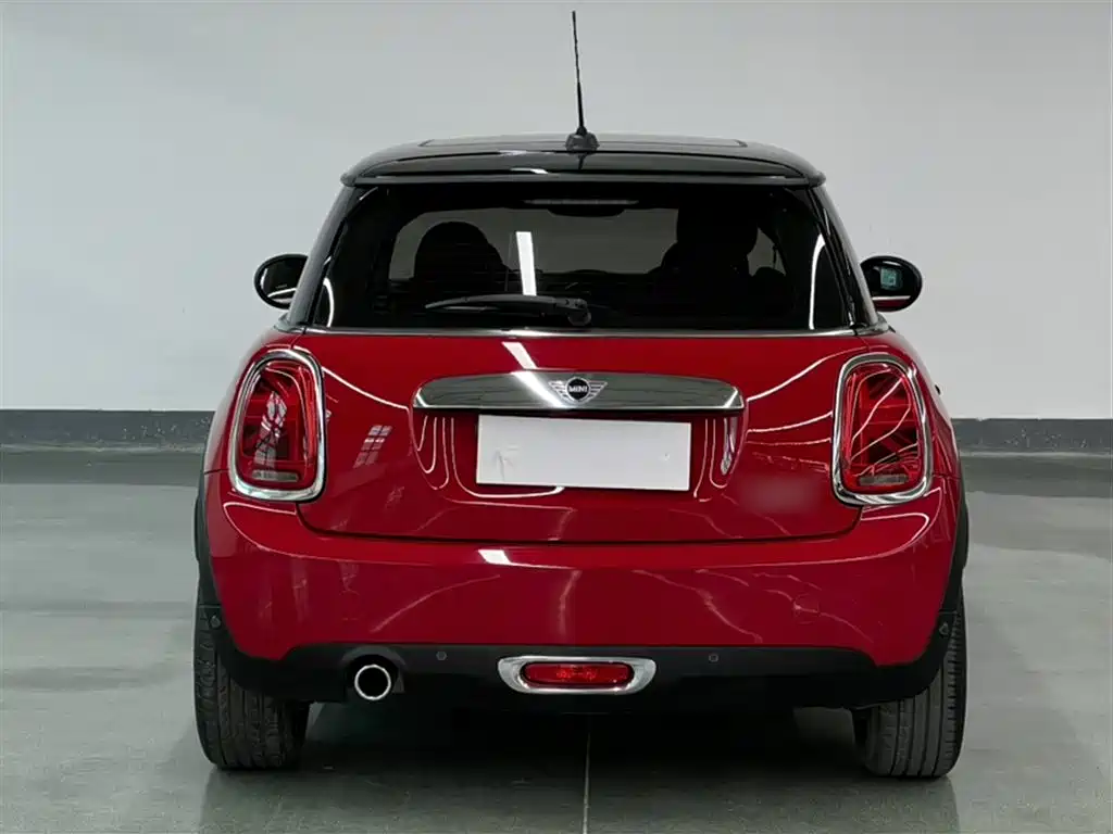 MINI 2018 1.5T COOPER Artist купить на сайте DeffCars
