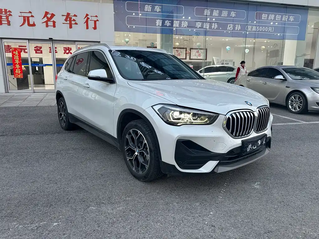 BMW X1 2022 sDrive25Li Leading Model купить на сайте DeffCars