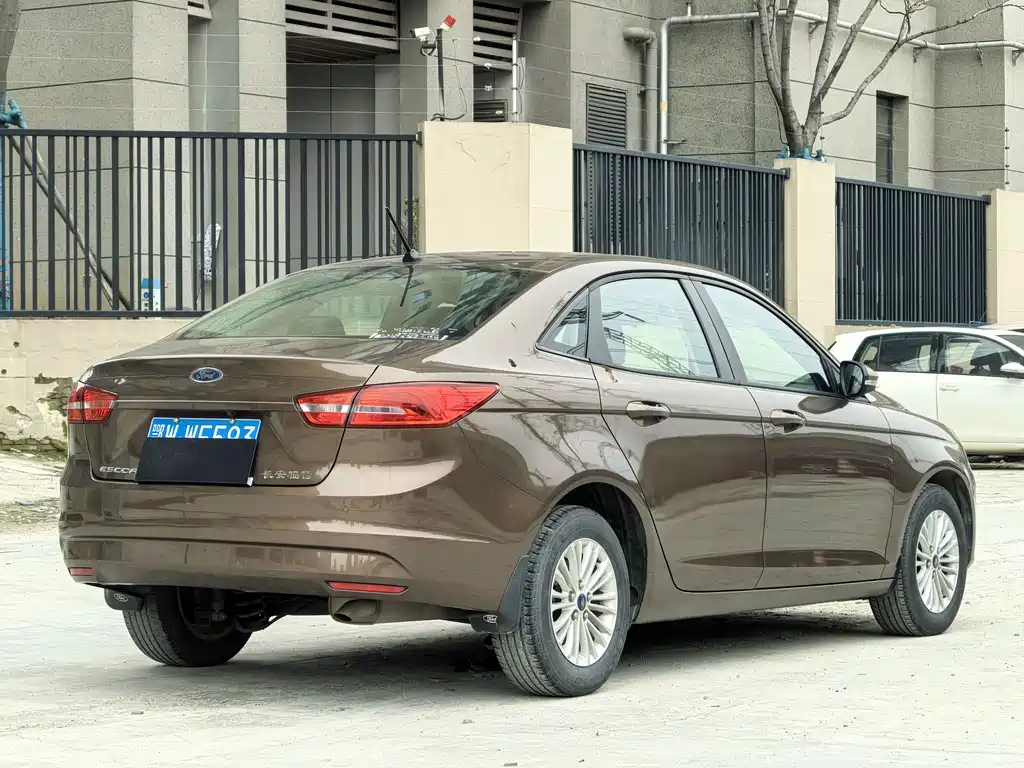 Escort 2017 facelift 1.5L automatic comfort model купить на сайте DeffCars