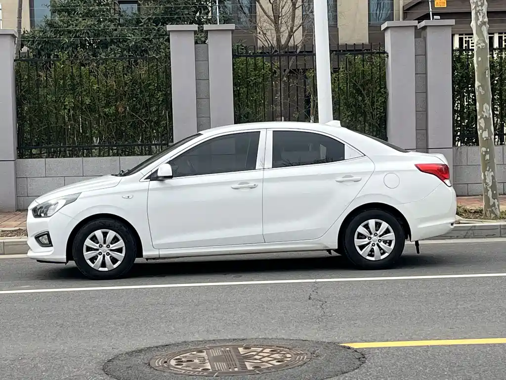 Reina 2020 1.4L manual GL refreshed version купить на сайте DeffCars