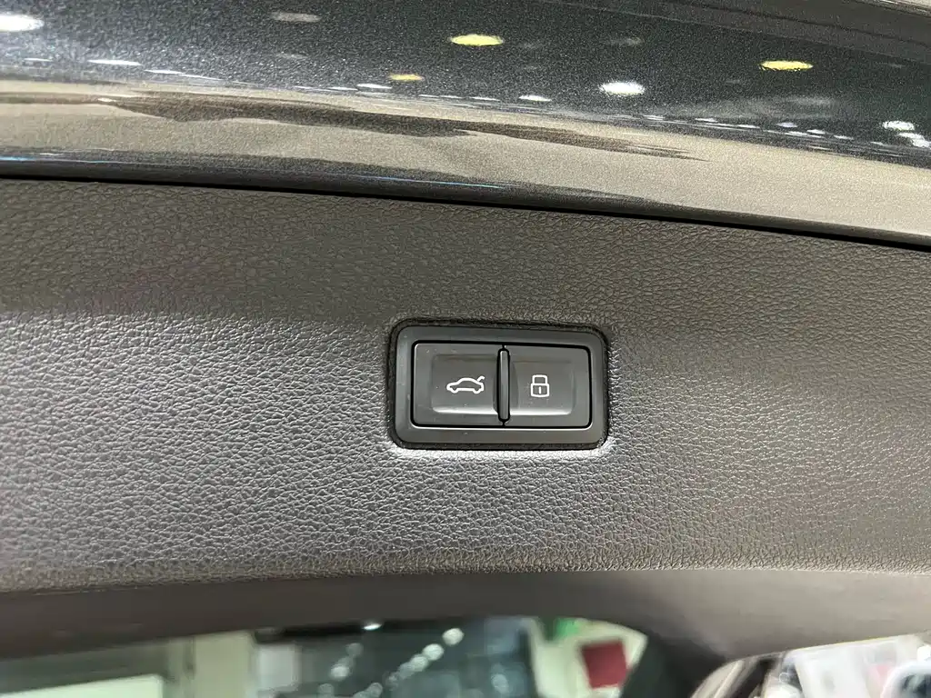 Audi SQ7 2024 Model 4.0 TFSI купить на сайте DeffCars