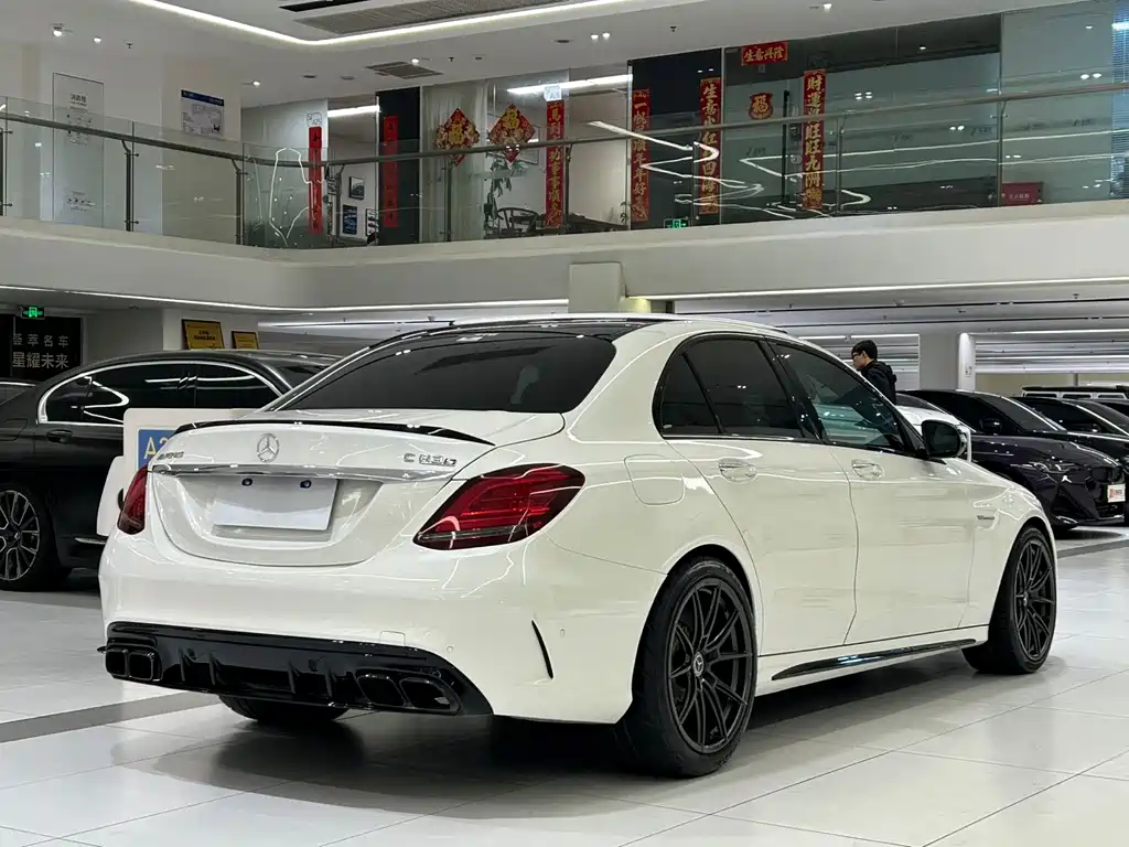 Mercedes-Benz C-Class AMG 2019 AMG C 63 S купить на сайте DeffCars
