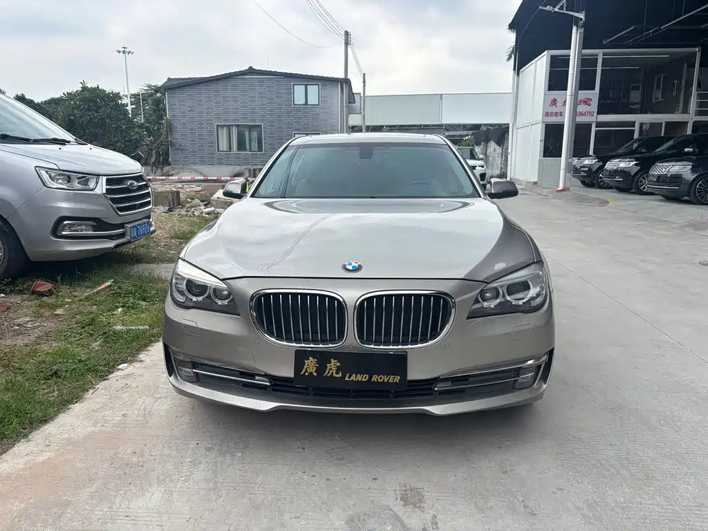 BMW 7 Series 2013 730Li Luxury купить на сайте DeffCars