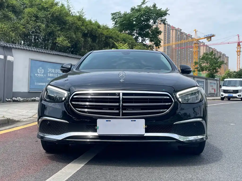 Mercedes-Benz E-Class 2023 E 300 L Fashion купить на сайте DeffCars