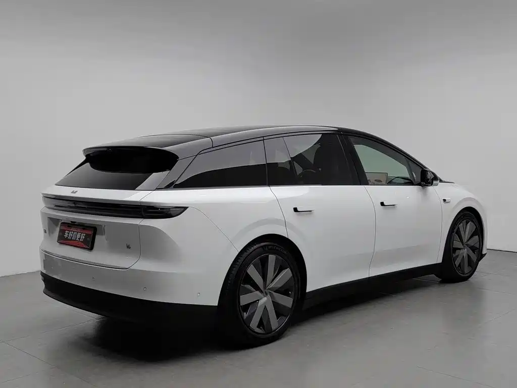 Ideal i6 2025 four-wheel drive standard version купить на сайте DeffCars