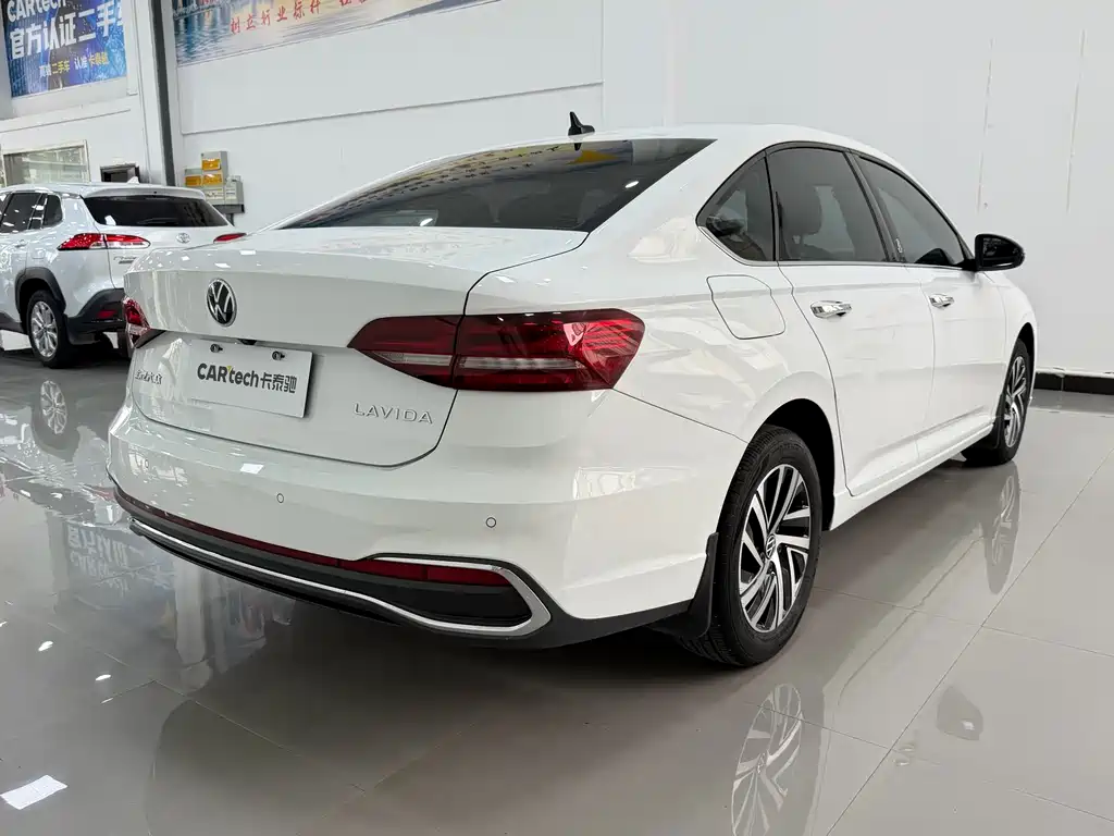 Lavida 2023 1.5L automatic 5 million version купить на сайте DeffCars
