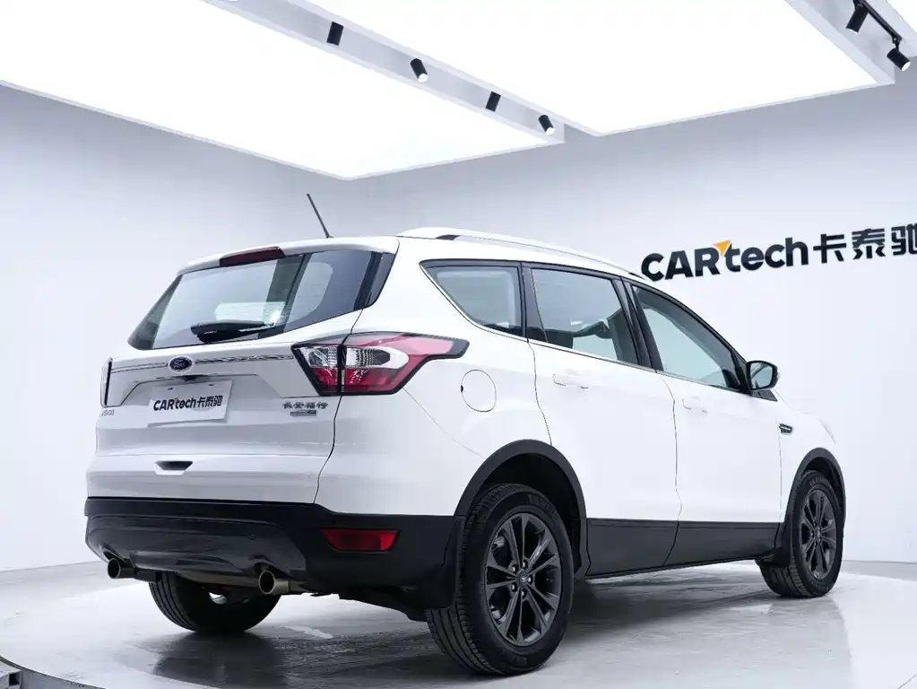 Escape 2019 EcoBoost 180 two-wheel drive platinum airfoil National VI купить на сайте DeffCars