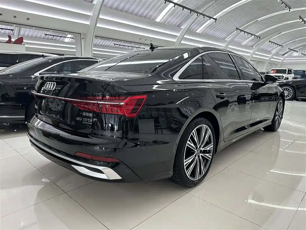 Audi A6L 2024 45 TFSI quattro premium dynamic model купить на сайте DeffCars