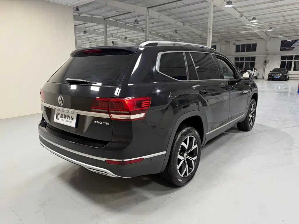 Touron 2020 380TSI four-wheel drive luxury version National VI купить на сайте DeffCars