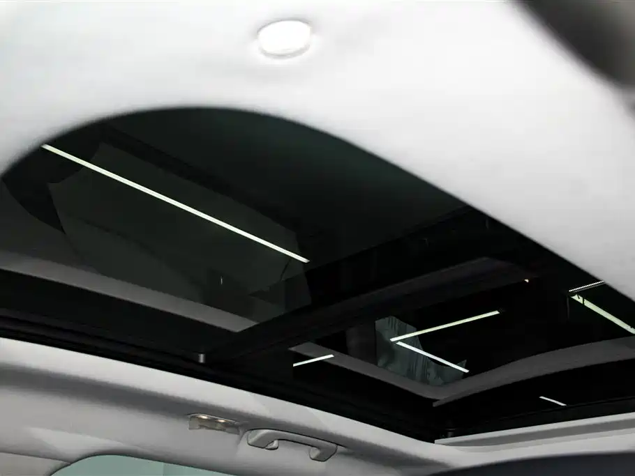 Voyager 2023 2.0T four-wheel drive premium version купить на сайте DeffCars