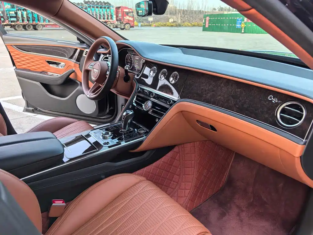 Flying Spur plug-in hybrid 2022 2.9T V6 Hybrid купить на сайте DeffCars