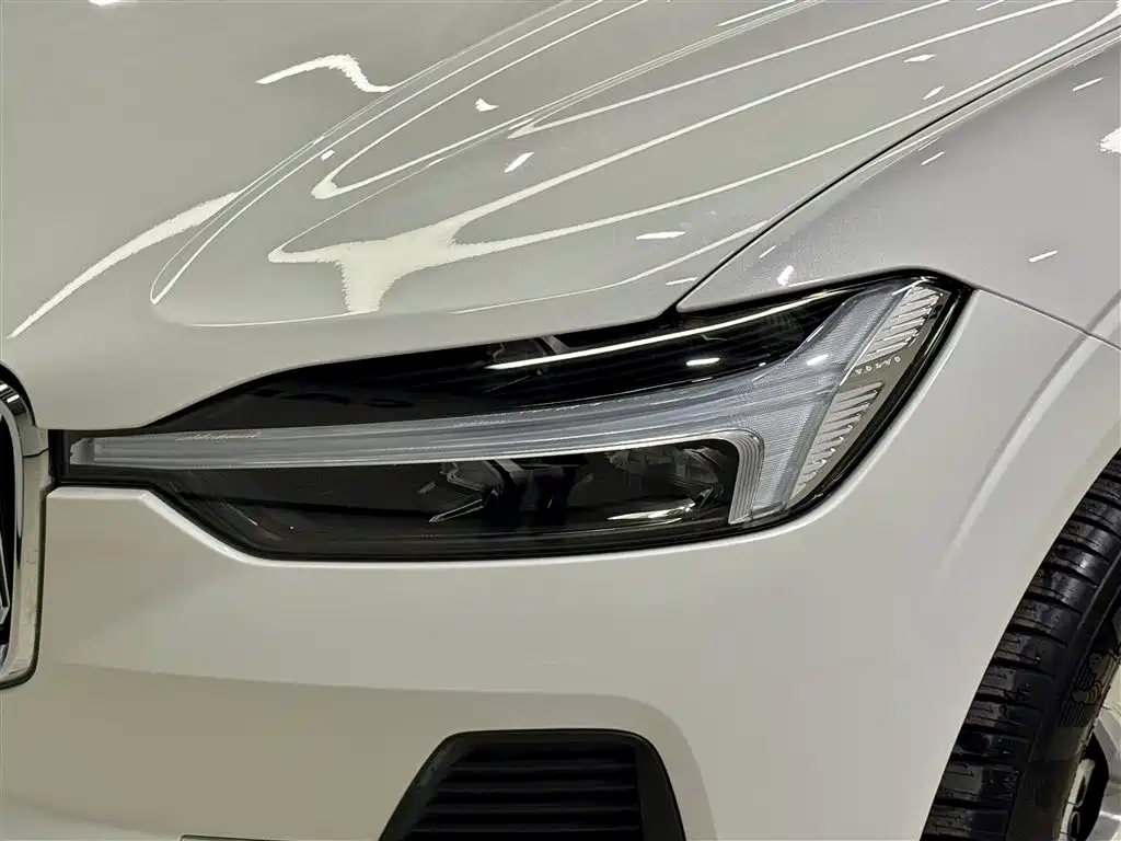 Volvo XC60 2022 B5 four-wheel drive Zhiyi Luxury Edition купить на сайте DeffCars