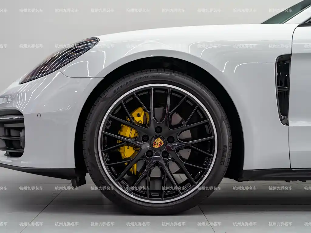 Panamera 2023 Panamera 4 Executive Extended Platinum Edition 2.9T купить на сайте DeffCars